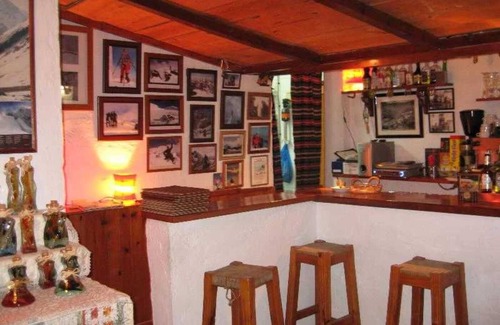 Trevelez Apartment | Cabane 2 étoiles - Piscine - eec00h