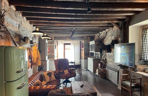 Llivia Apartment | Cabane Du Cerf