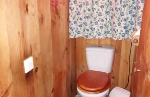 Malbosc Cabin | Cabane en Rondin de Bois Brut "isba" en Ardèche