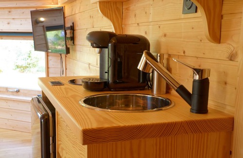 Soulaures Cabin | Cabane spa belle étoile unusual accommodation in the Dordogne with private Jacuzzi.