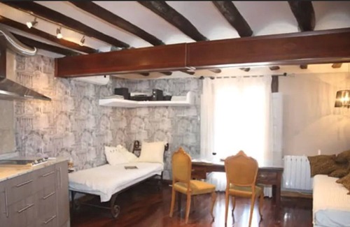 Adahuesca Apartment | Cabernet House in Adahuesca