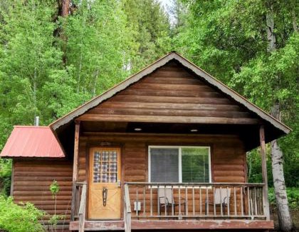 Lowman House | Cabin 1 at Southfork Lodge- sleeps up to 2