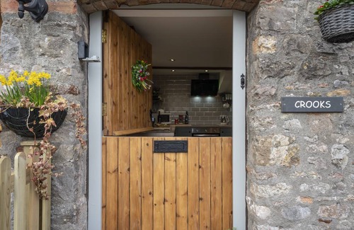 Axbridge Cottage | Cabin ∙ 1 bedroom ∙ 2 guests