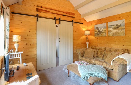 Irstead Cottage | Cabin ∙ 1 bedroom ∙ 2 guests