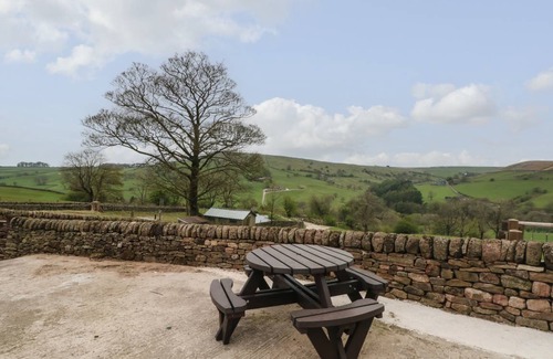 Allgreave Cottage | Cabin ∙ 1 bedroom ∙ 2 guests