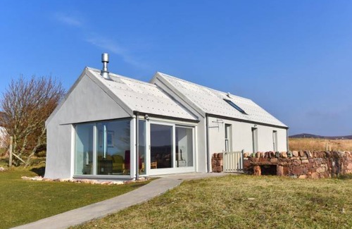 The Hebrides Cottage | Cabin ∙ 1 bedroom ∙ 2 guests