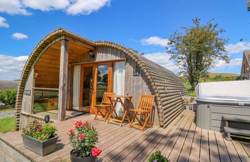 Llanddeusant Cottage | Cabin ∙ 1 bedroom ∙ 4 guests