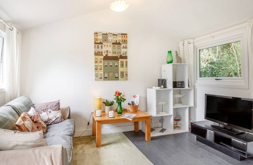 Aberdovey Cottage | Cabin ∙ 1 bedroom ∙ 2 guests