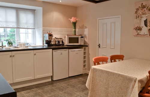 Bont Newydd Cottage | Cabin ∙ 1 bedroom ∙ 2 guests