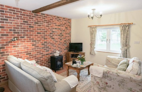 East Meon Cottage | Cabin ∙ 1 bedroom ∙ 2 guests