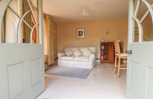 Longnor Cottage | Cabin ∙ 1 bedroom ∙ 2 guests