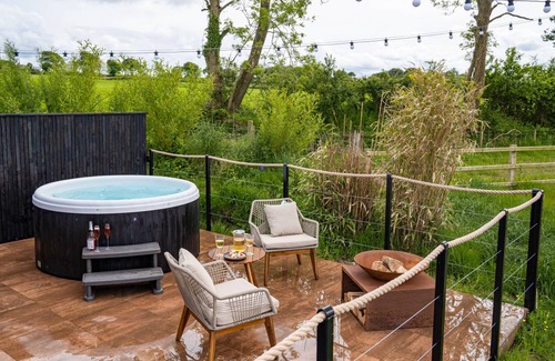 Llanarth Cottage | Cabin ∙ 1 bedroom ∙ 2 guests