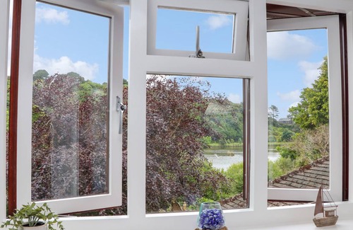 Maenporth Cottage | Cabin ∙ 1 bedroom ∙ 2 guests