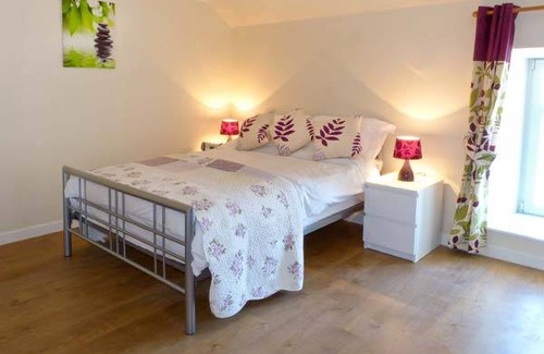 Lanark Cottage | Cabin ∙ 1 bedroom ∙ 2 guests