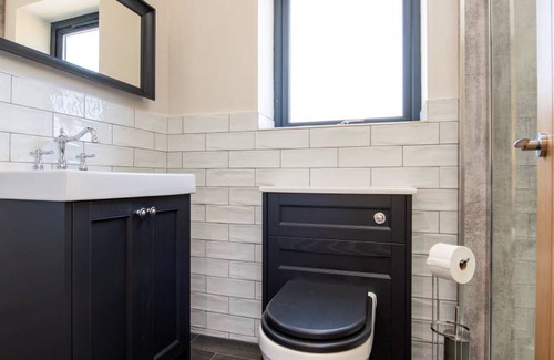Mount Murray Cottage | Cabin ∙ 1 bedroom ∙ 2 guests