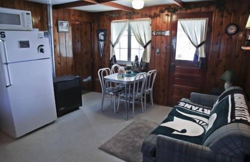 Carp Lake Cabin | Cabin #1 - Cedar Village by RedAwning