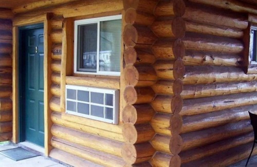 Aladdin Cottage | Cabin#1 Cozy Log Cabin in a Country Setting