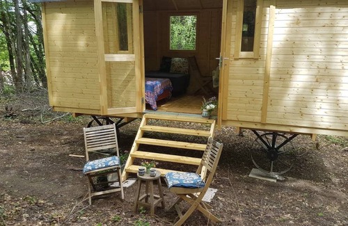Sougeres-en-Puisaye Cabin | Cabin ∙ 1 bedroom ∙ 2 guests