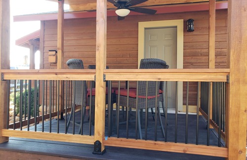 Pine Cabin | Cabin #1 has been completely remodeled! Cabin is now a 2 bedroom, full kitchen.