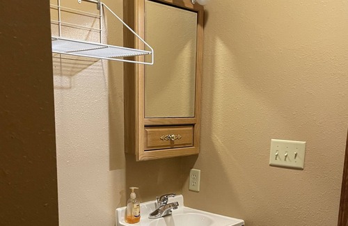 Manchester Cabin | Cabin #1 - Lake’s End Cabin Resort - relaxing family atmosphere!