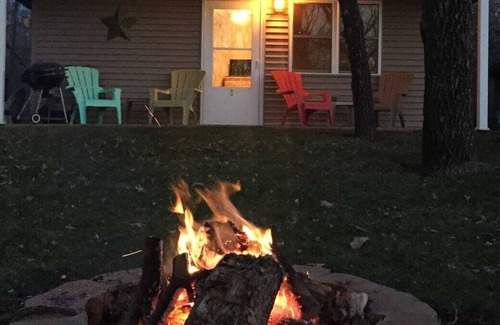 Manchester Cabin | Cabin #1 - Lake’s End Cabin Resort - relaxing family atmosphere!