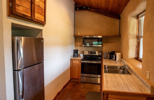 Uvalde Cabin | Cabin 1 of 7 With Private River Access to the Nueces River