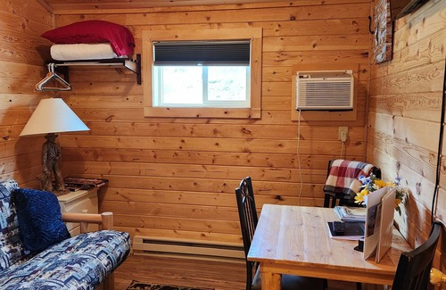 Jardine Cabin | CABIN 1- Secluded cabin 5 miles from the North entrance to Yellowstone.