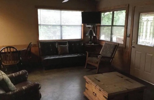 Longtown Cabin | Cabin #2 at Snug Harbor Cabins Lake Eufaula, OK