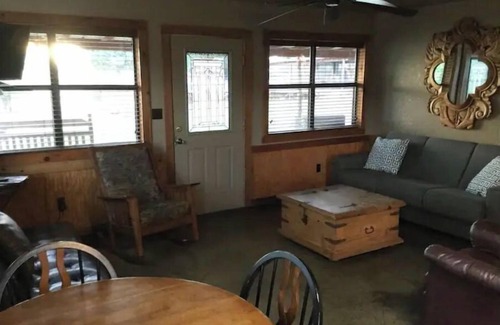 Longtown Cabin | Cabin #2 at Snug Harbor Cabins Lake Eufaula, OK
