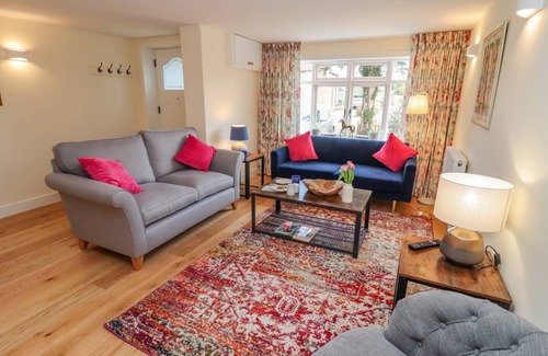 Clifford Chambers Cottage | Cabin ∙ 2 bedrooms ∙ 4 guests
