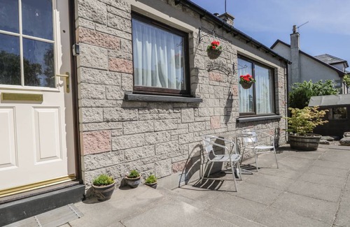 Grantown-on-Spey Cottage | Cabin ∙ 2 bedrooms ∙ 4 guests