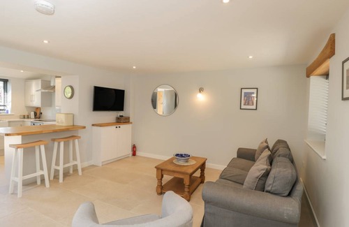 South Leigh Cottage | Cabin ∙ 2 bedrooms ∙ 4 guests