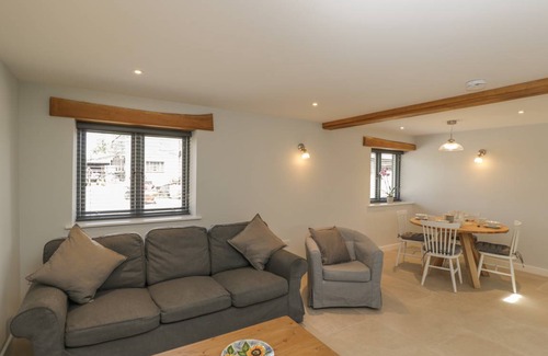 South Leigh Cottage | Cabin ∙ 2 bedrooms ∙ 4 guests