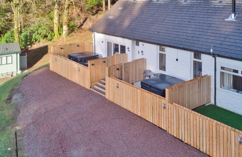 Cowal Peninsula Cottage | Cabin ∙ 2 bedrooms ∙ 4 guests