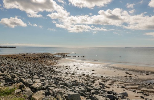 Port William Cottage | Cabin ∙ 2 bedrooms ∙ 3 guests