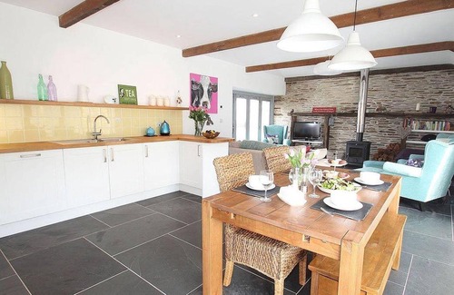 Tredinnick Cottage | Cabin ∙ 2 bedrooms ∙ 4 guests