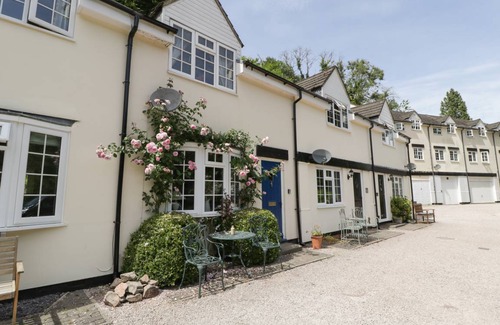 Symonds Yat Cottage | Cabin ∙ 2 bedrooms ∙ 4 guests