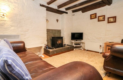 Lostwithiel Cottage | Cabin ∙ 2 bedrooms ∙ 4 guests