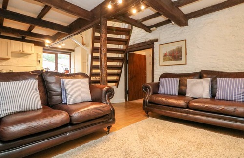 Lostwithiel Cottage | Cabin ∙ 2 bedrooms ∙ 4 guests