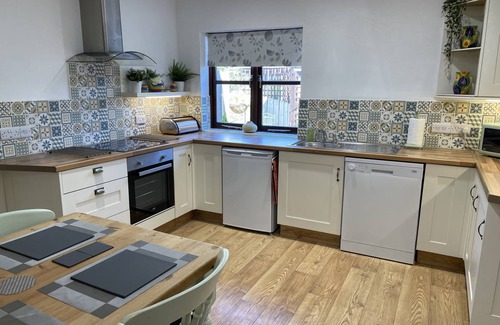 Shipham Cottage | Cabin ∙ 2 bedrooms ∙ 4 guests