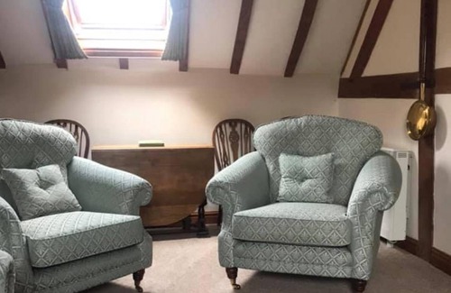 Boraston Cottage | Cabin ∙ 2 bedrooms ∙ 4 guests