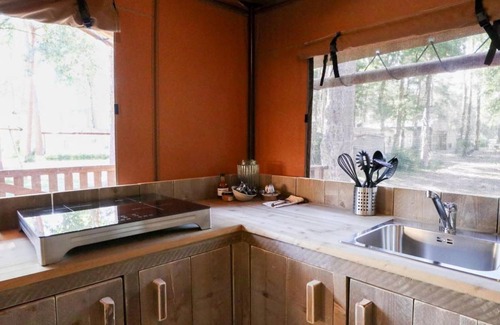 Enkhuizen Cabin | Cabin ∙ 2 bedrooms ∙ 5 guests