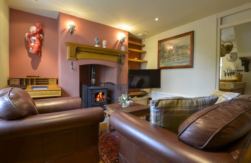 Buckland Monachorum Cottage | Cabin ∙ 2 bedrooms ∙ 3 guests