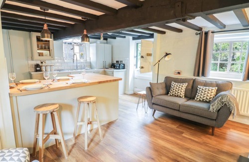City Centre Cottage | Cabin ∙ 2 bedrooms ∙ 4 guests