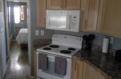 Los Fresnos Cabin | Cabin 2 with Inclusive Resort Amenities - Cabin with Inclusive Resort Amenities