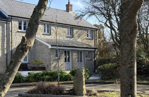 Pendeen Cottage | Cabin ∙ 3 bedrooms ∙ 5 guests