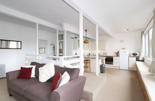 Tighnabruaich Cottage | Cabin ∙ 3 bedrooms ∙ 5 guests