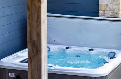 Compton Martin Cottage | Cabin ∙ 3 bedrooms ∙ 10 guests