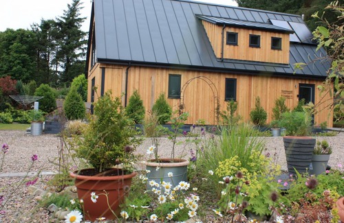 Ellon Cottage | Cabin ∙ 3 bedrooms ∙ 4 guests