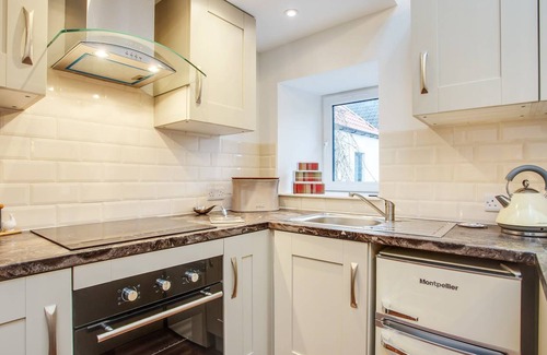 Auchtermuchty Cottage | Cabin ∙ 3 bedrooms ∙ 6 guests